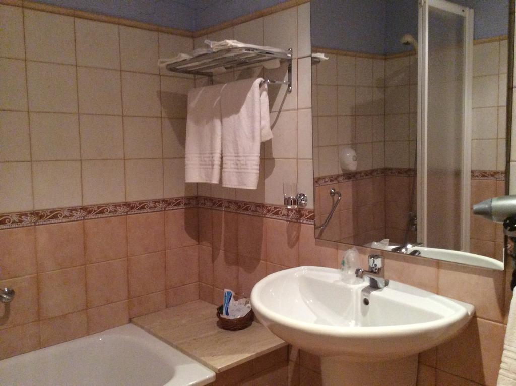 Hotel La Ribera Ribera de Cardós Szoba fotó
