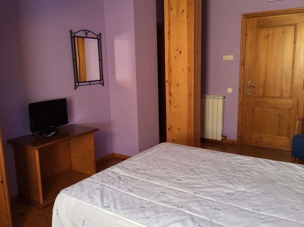 Hotel La Ribera Ribera de Cardós Szoba fotó